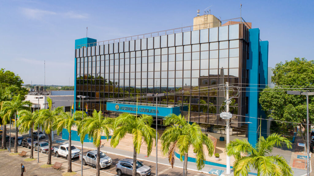 Aleac realiza audiência pública para discutir diretrizes orçamentárias de 2026