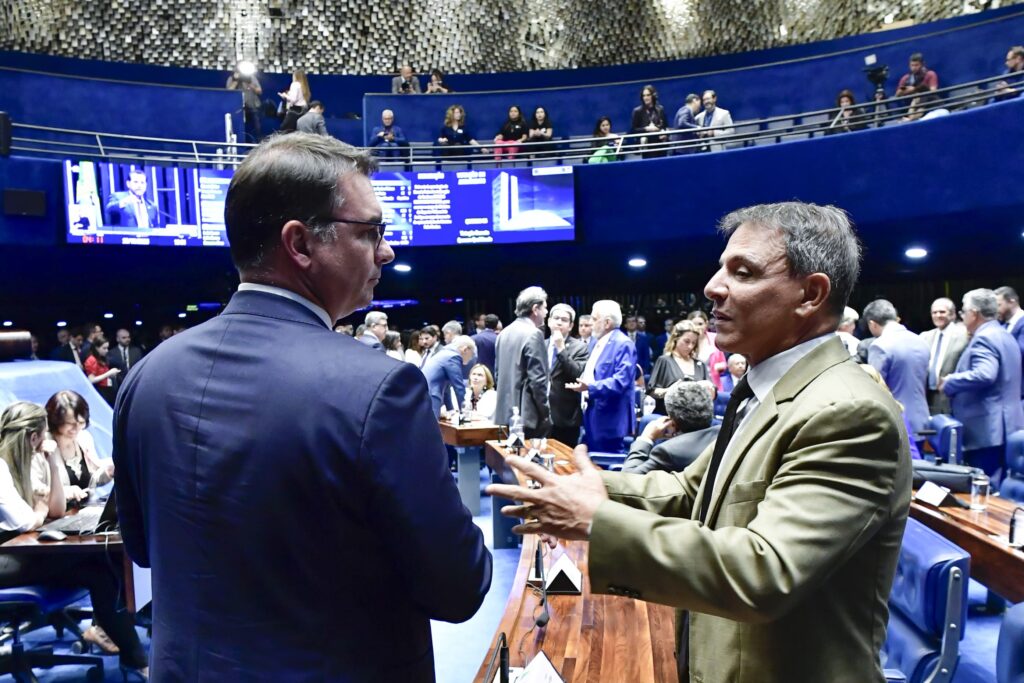 “A próxima eleição vai definir o futuro do país”, afirma Marcio Bittar ao defender candidatura de Flávio
