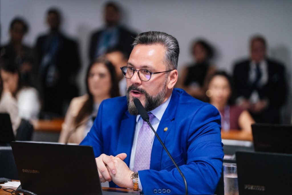 Alan Rick propõe nova política para garantir mais voos, baratear passagens e promover integração aérea na Amazônia