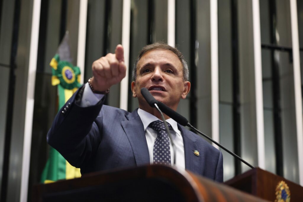 “Maior calote financeiro da história do Brasil”, diz Marcio Bittar sobre escândalo envolvendo o Banco Master