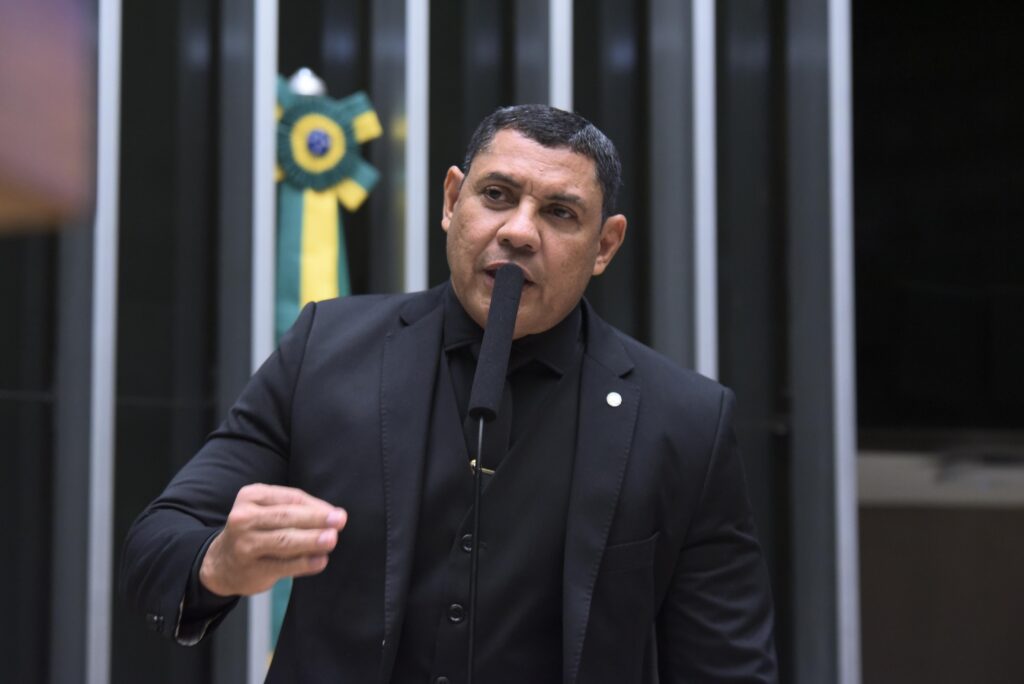 Projeto de Coronel Ulysses garante transparência e obriga exibição de preço com e sem imposto