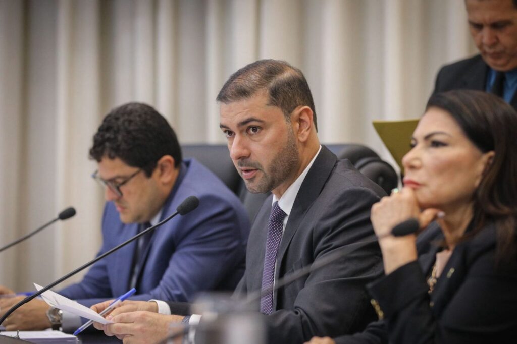 Aleac aprova recursos para o futebol acreano, altera LDO e aprova requerimentos de fiscalização e audiência pública