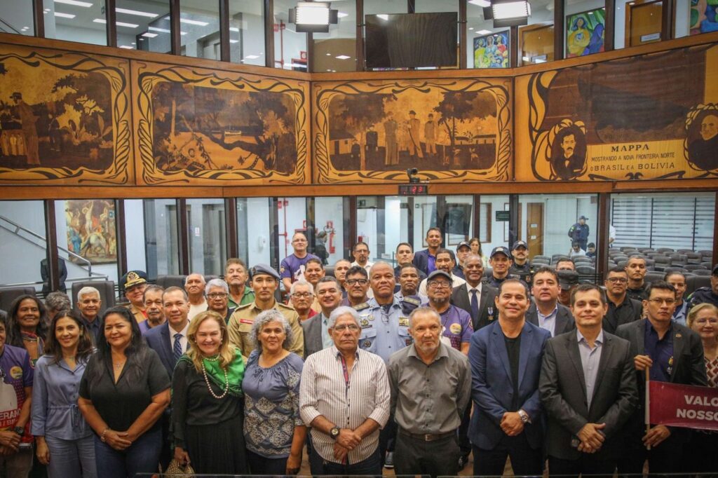 Aleac realiza sessão solene em homenagem a veteranos da Polícia Militar e do Corpo de Bombeiros do Acre