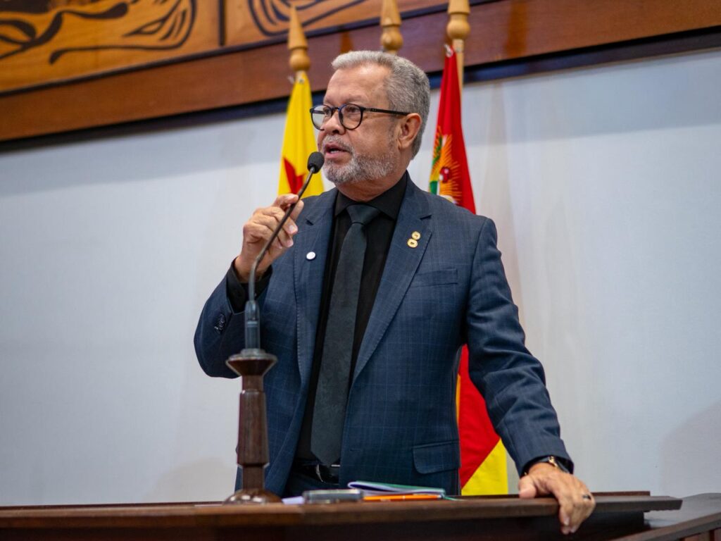 Deputado Afonso Fernandes anuncia desligamento do Solidariedade