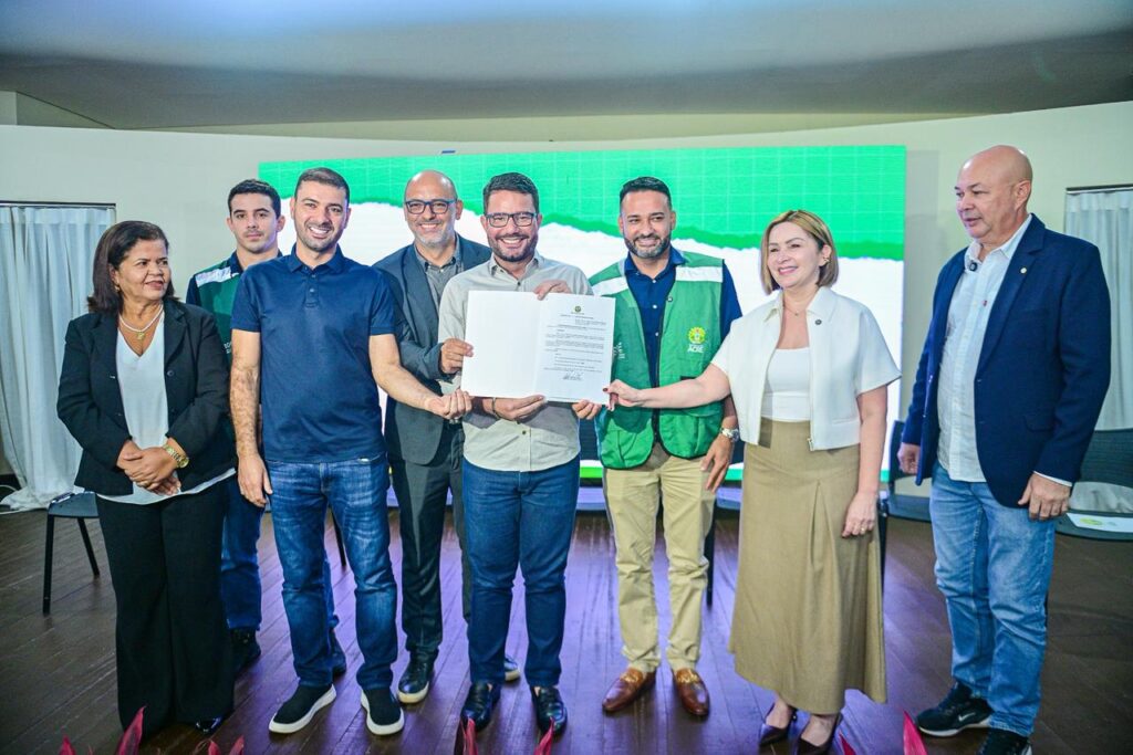 Investimento de R$ 30 milhões marca entrega de obra e criação da Faculdade Estadual do Acre pelo governador Gladson Camelí