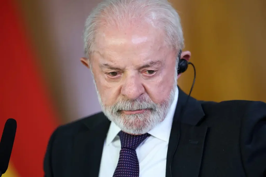 Lula é o líder político mais rejeitado pelos brasileiros, aponta Pesquisa Atlas/Bloomberg