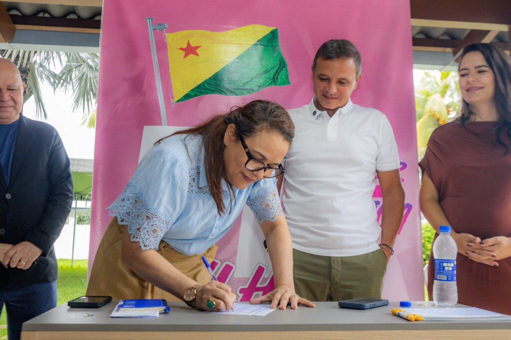 Missionária Cacilda Barbosa se filia ao PL e deve disputar vaga na Câmara Federal