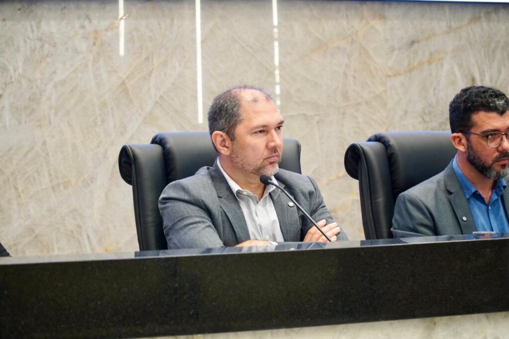 Joabe Lira amplia atuação com duas leis sancionadas que impactam saúde e meio ambiente em Rio Branco