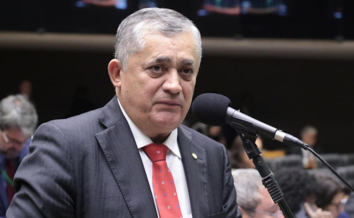 Líder do governo na Câmara, petista José Guimarães assume Relações Institucionais