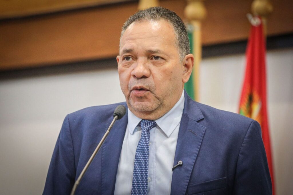 Manoel Moraes destaca apoio à governadora Mailza Assis e reforça união da base durante sessão na Aleac