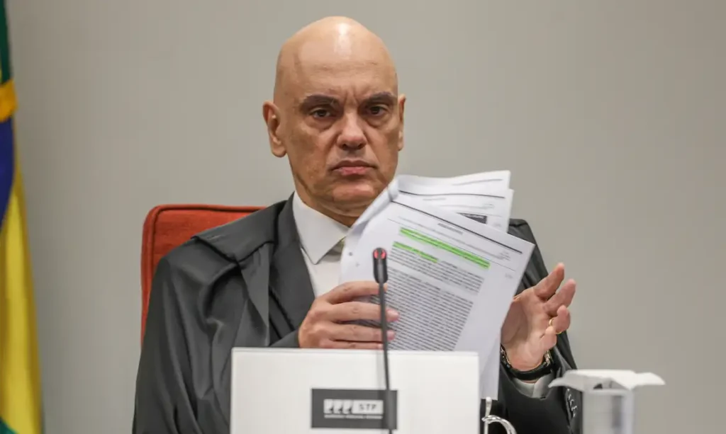 Moraes diz que ‘políticos que não têm voto’ usam STF como ‘escada eleitoral’