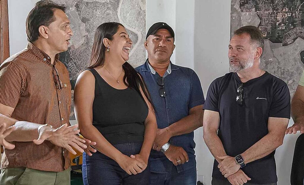 Prefeito Alysson Bestene se reúne com lideranças comunitárias para alinhar demandas dos bairros