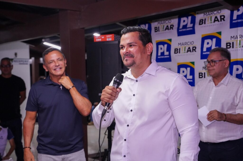 Bittar apresenta Eden Azevedo como pré-candidato a deputado federal e defende endurecimento das leis em evento com gabinete lotado