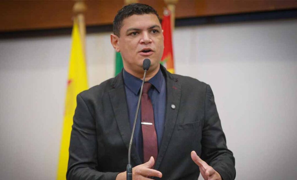 Deputado Tio Pablo solicita mutirão de cirurgias do Opera Acre em Sena Madureira