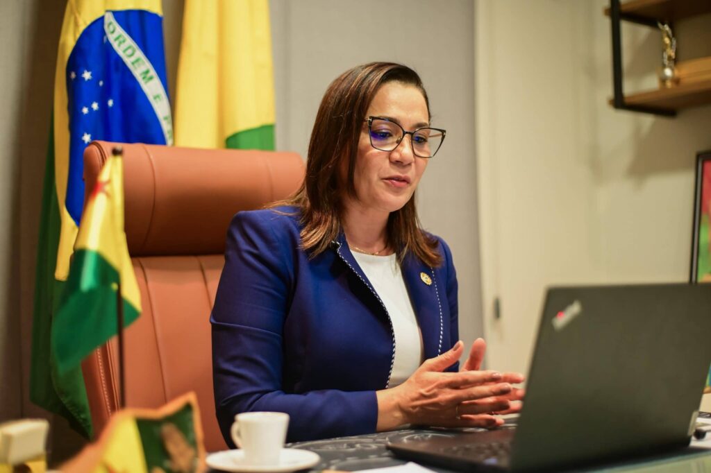 Em reunião com governadores da Amazônia Legal, Mailza Assis reafirma compromisso do Acre com a agenda ambiental