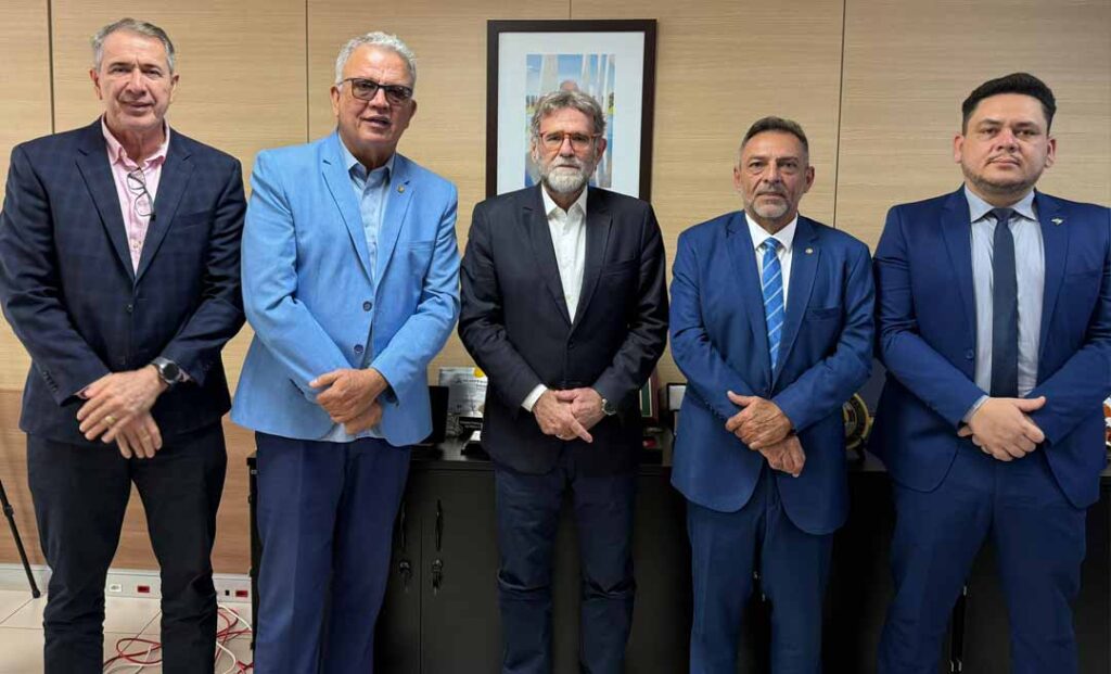 Petecão e Barbary garantem mais de R$ 1,4 milhão para municípios atingidos por enchentes