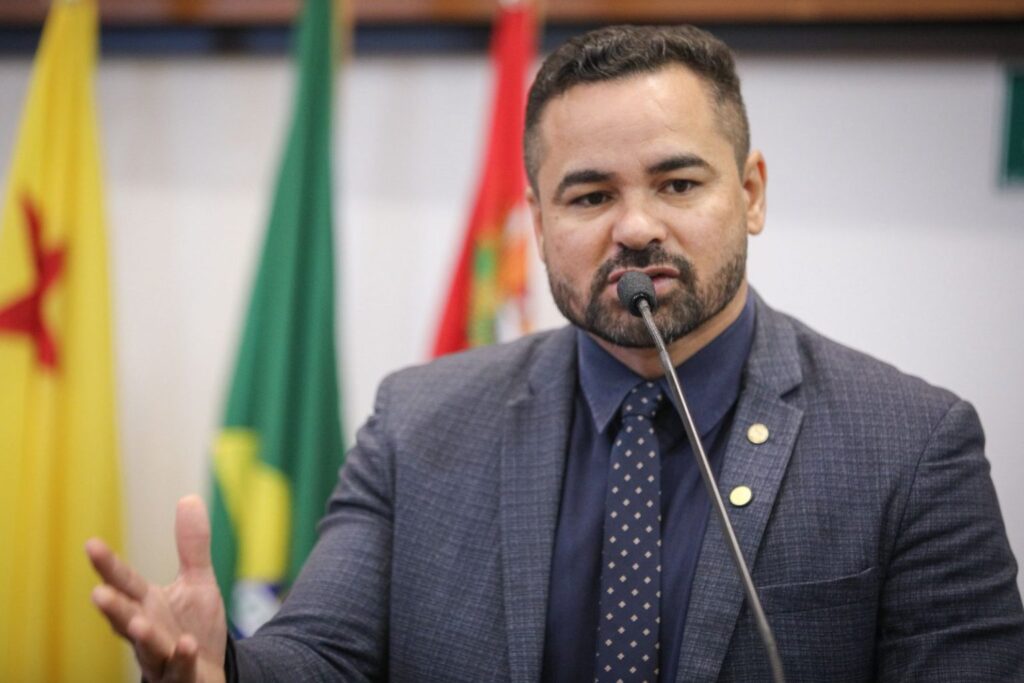 “O Estado já investiu na formação desses cidadãos”: Arlenilson cobra convocação de 91 aprovados na Polícia Penal