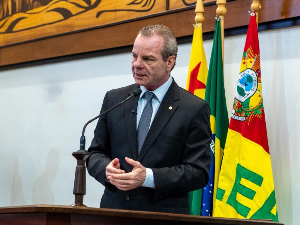 Pedro Longo reforça apoio da Aleac à convocação dos aprovados no concurso do Corpo de Bombeiros