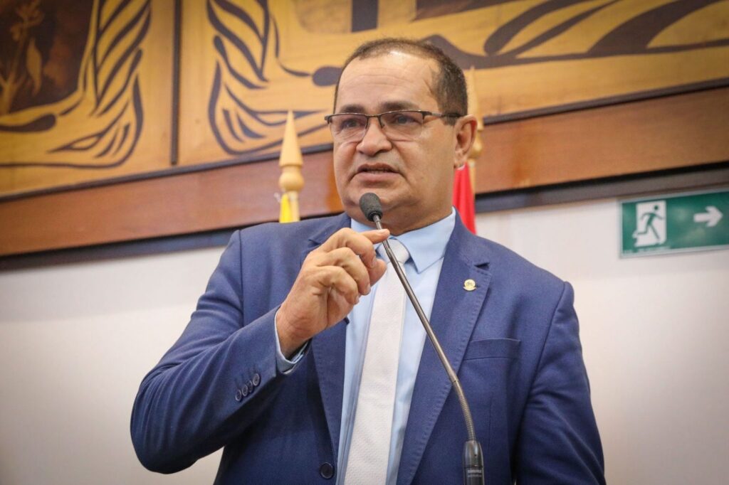 Tanízio Sá propõe audiência pública para discutir vacinação do rebanho e avanço de doenças no Acre