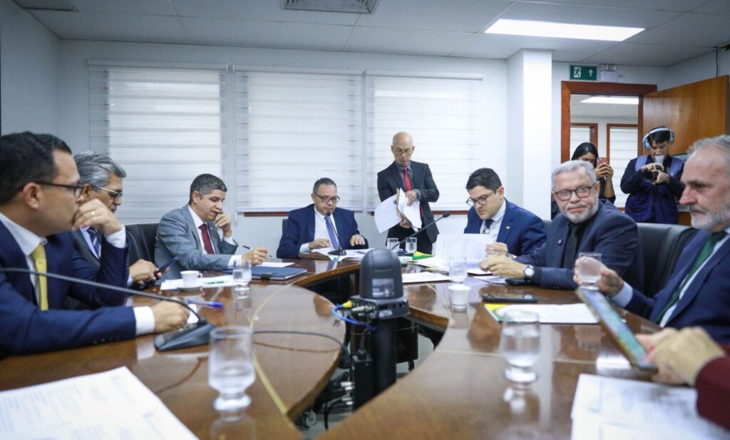 Comissões da Aleac aprovam projeto de valorização dos servidores da Sefaz em sessão virtual