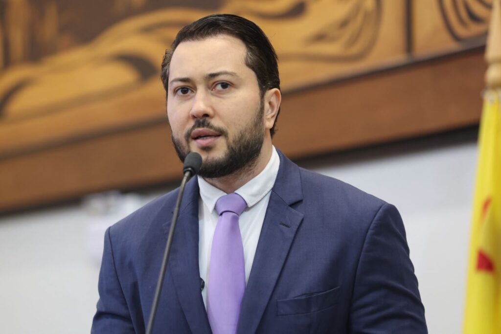 Jarude cobra transparência sobre ações do Deracre e pede debate ampliado de projeto da Polícia Civil