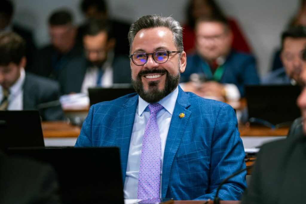 Universidade Federal do Vale do Juruá ganha novo impulso com projeto de lei e indicação ao MEC