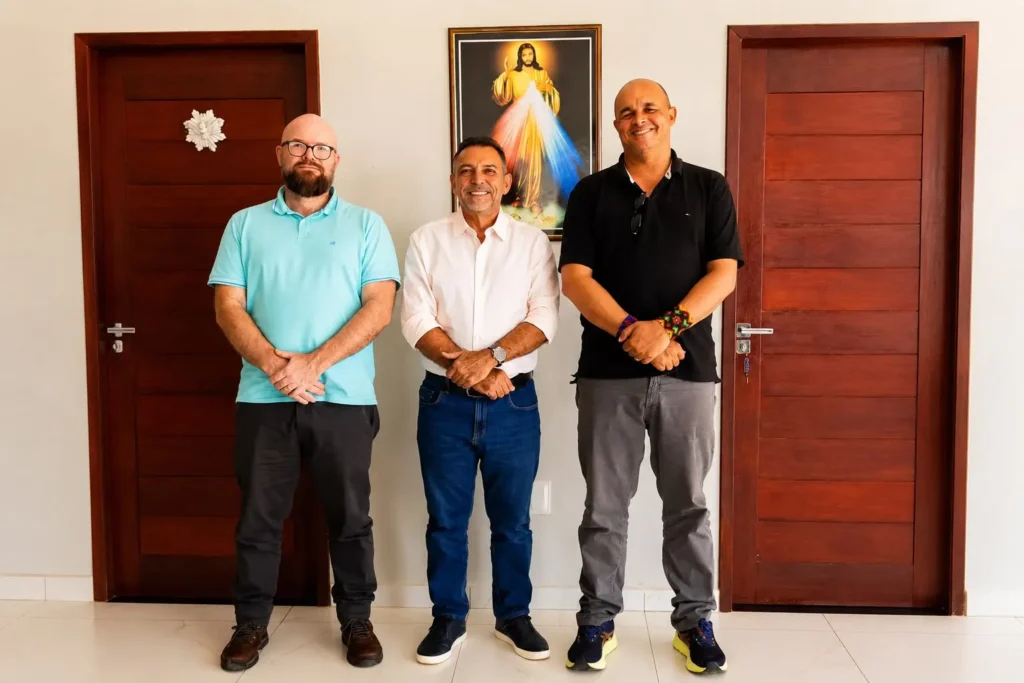 Zezinho Barbary discute avanços da Operação Verão nos ramais do Juruá em reunião com presidente do Deracre