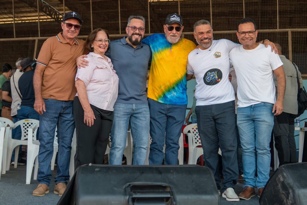 Alan Rick celebra Revolução Acreana ao lado da população no Bairro Seis de Agosto