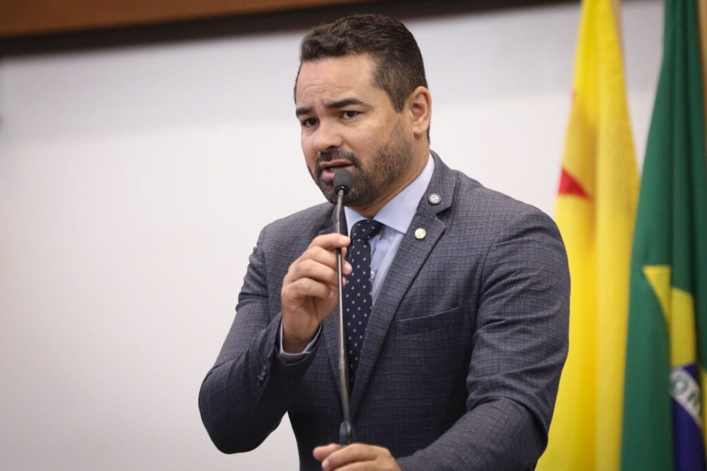 Arlenilson Cunha solicita vistoria na BR-364 e ações preventivas no porto da balsa do Polo Benfica