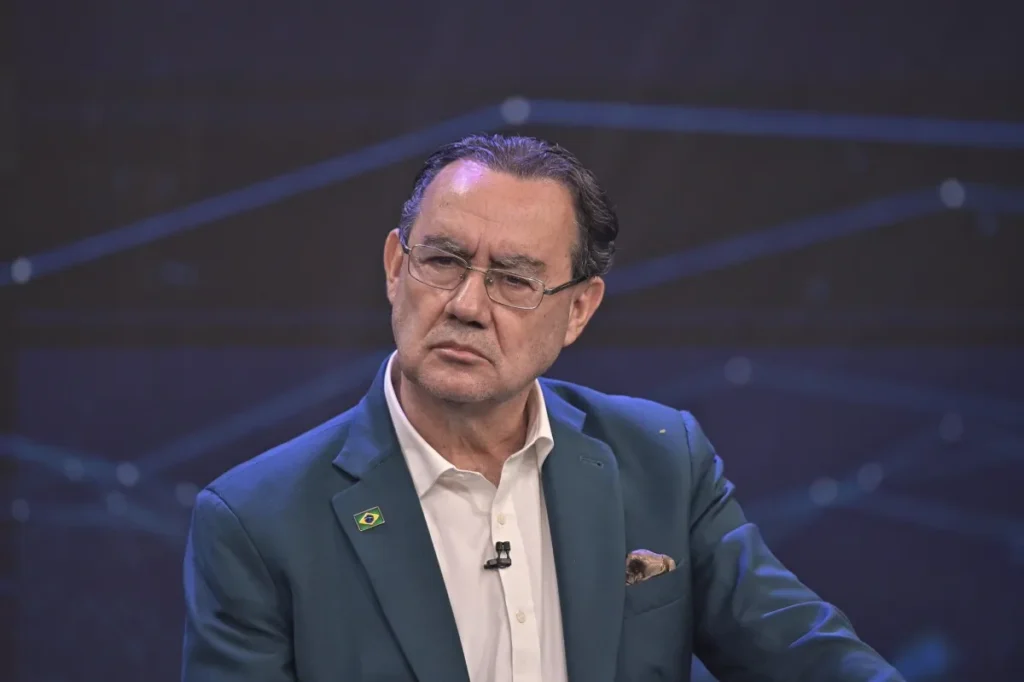 Augusto Cury defende corte de ministérios de ‘digitalização da máquina pública’ em sabatina