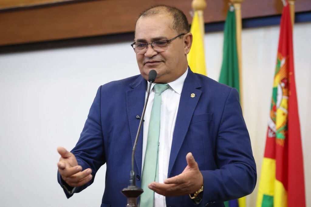 Tanízio Sá destaca movimentação econômica durante Festival de Praia de Manoel Urbano