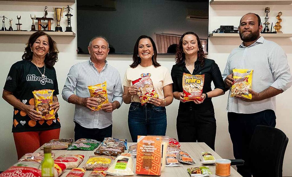 Mailza defende apoio à indústria para ampliar empregos no Acre, em visita à Miragina